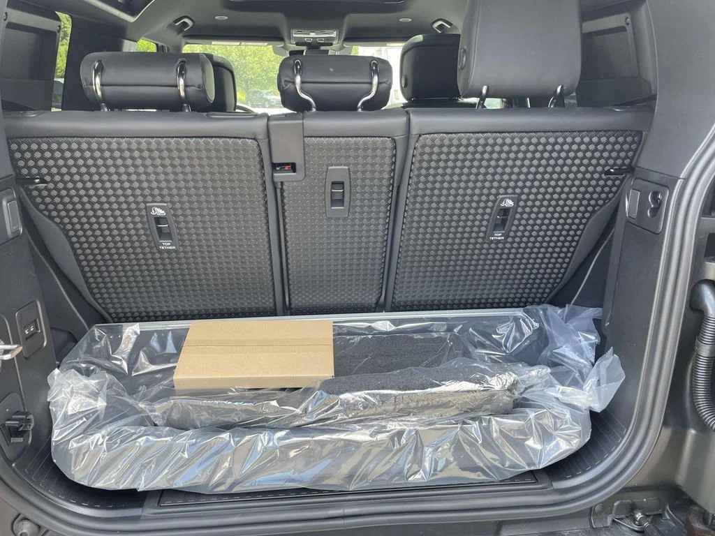 New 2026 Sedona Red Land Rover X-Dynamic SE image 18