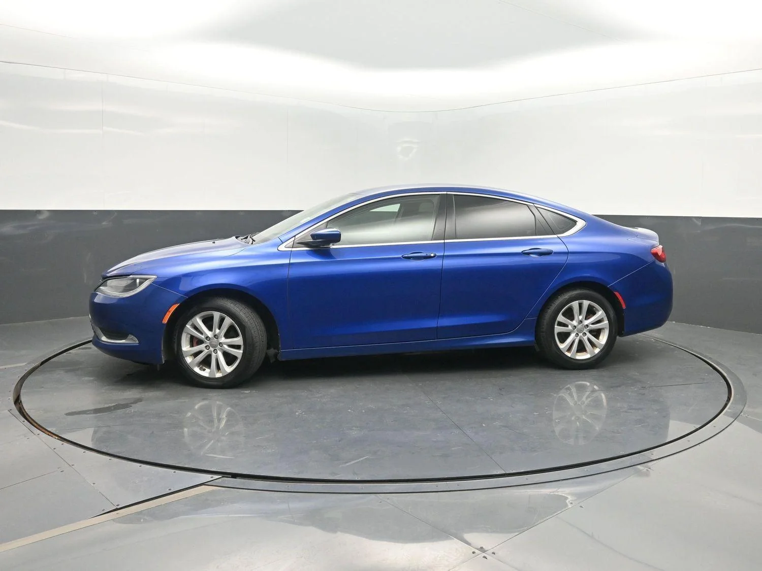 Used 2016 Vivid Blue Pearlcoat Chrysler Limited image 1