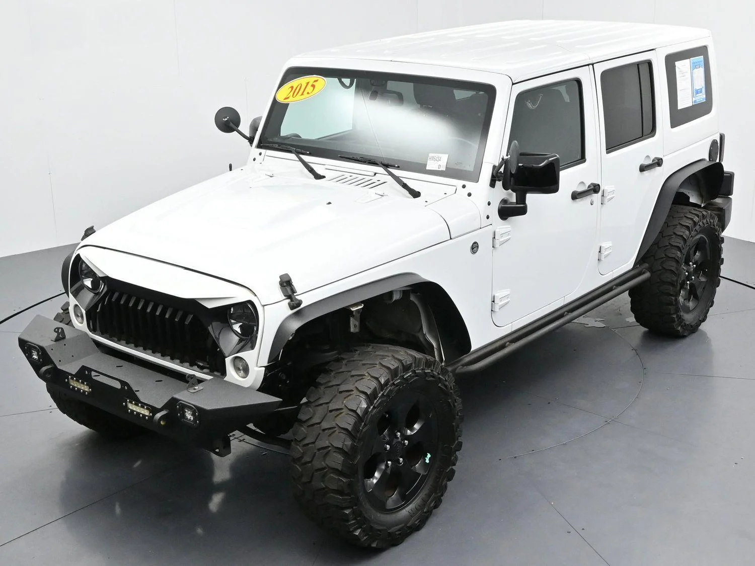 Used 2015 Bright White Clearcoat Jeep Altitude image 36