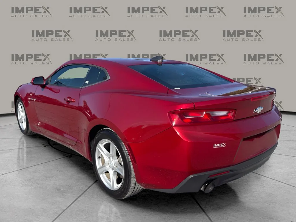 Used 2017 Red Chevrolet 1LT image 3