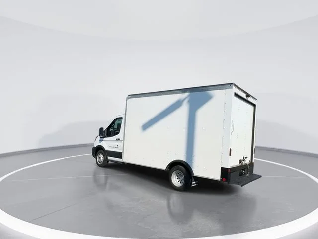 Used 2022 White Ford  image 5