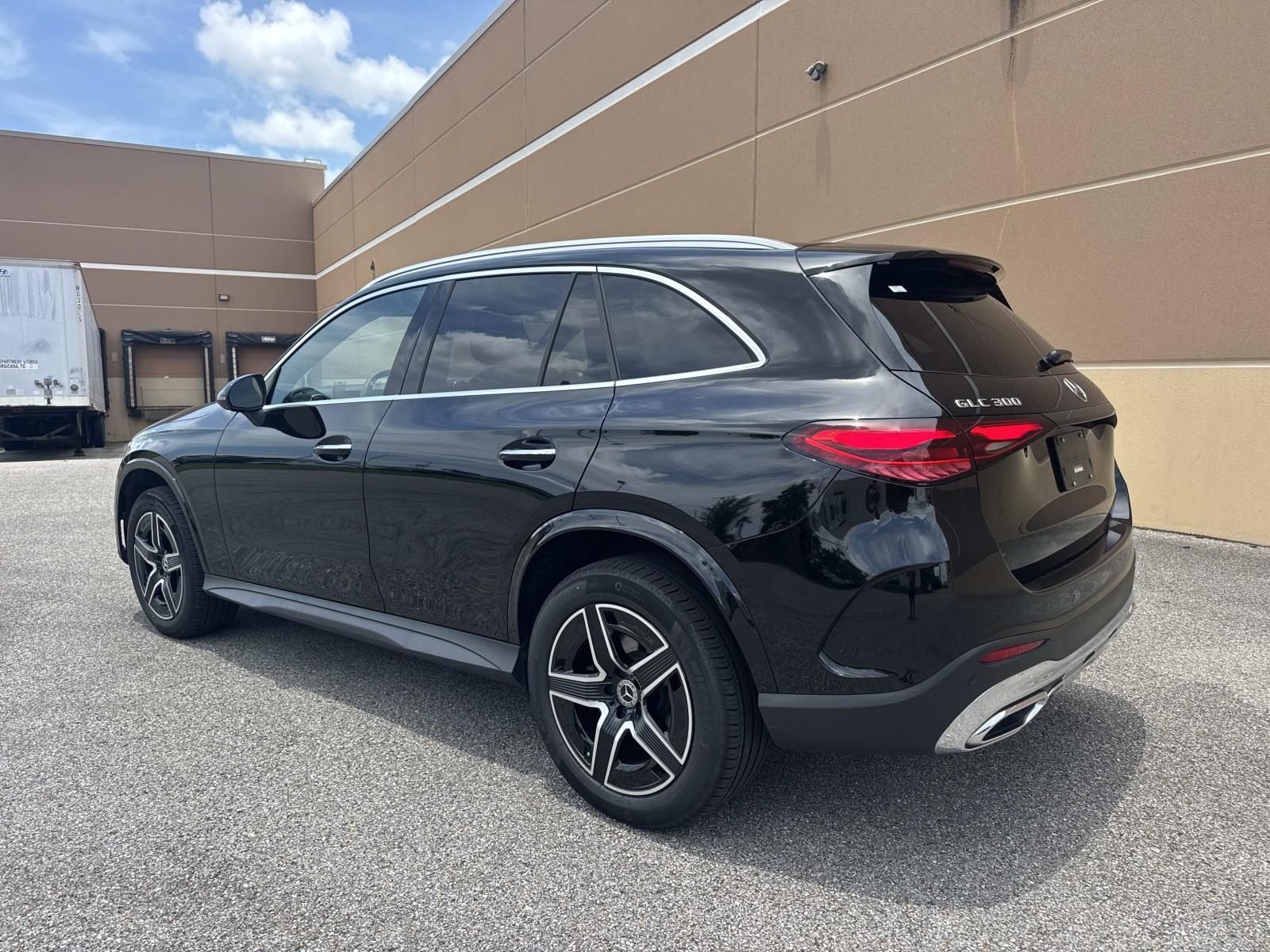 Certified Used 2026 Black Mercedes-Benz GLC 300 image 7
