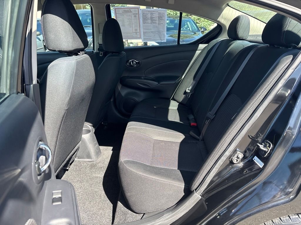 Used 2019 Black Nissan 1.6 SV image 12