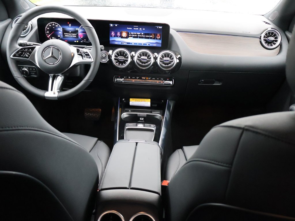 New 2026 Night Black Mercedes-Benz GLA 250 image 13