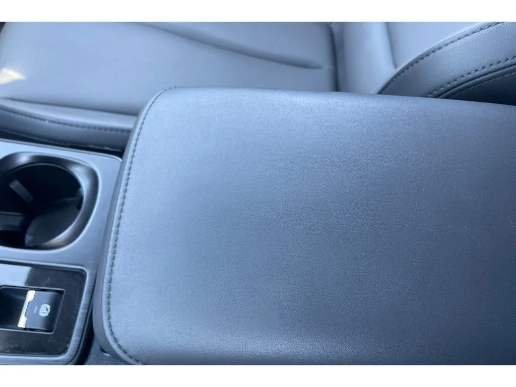 Used 2026 Sapphire Blue Pearl Subaru Premium image 29