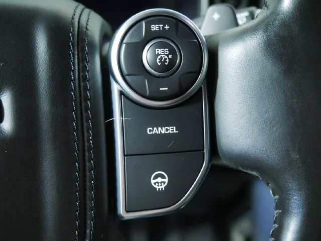 Used 2017  Land Rover 3.0L V6 Supercharged HSE image 26