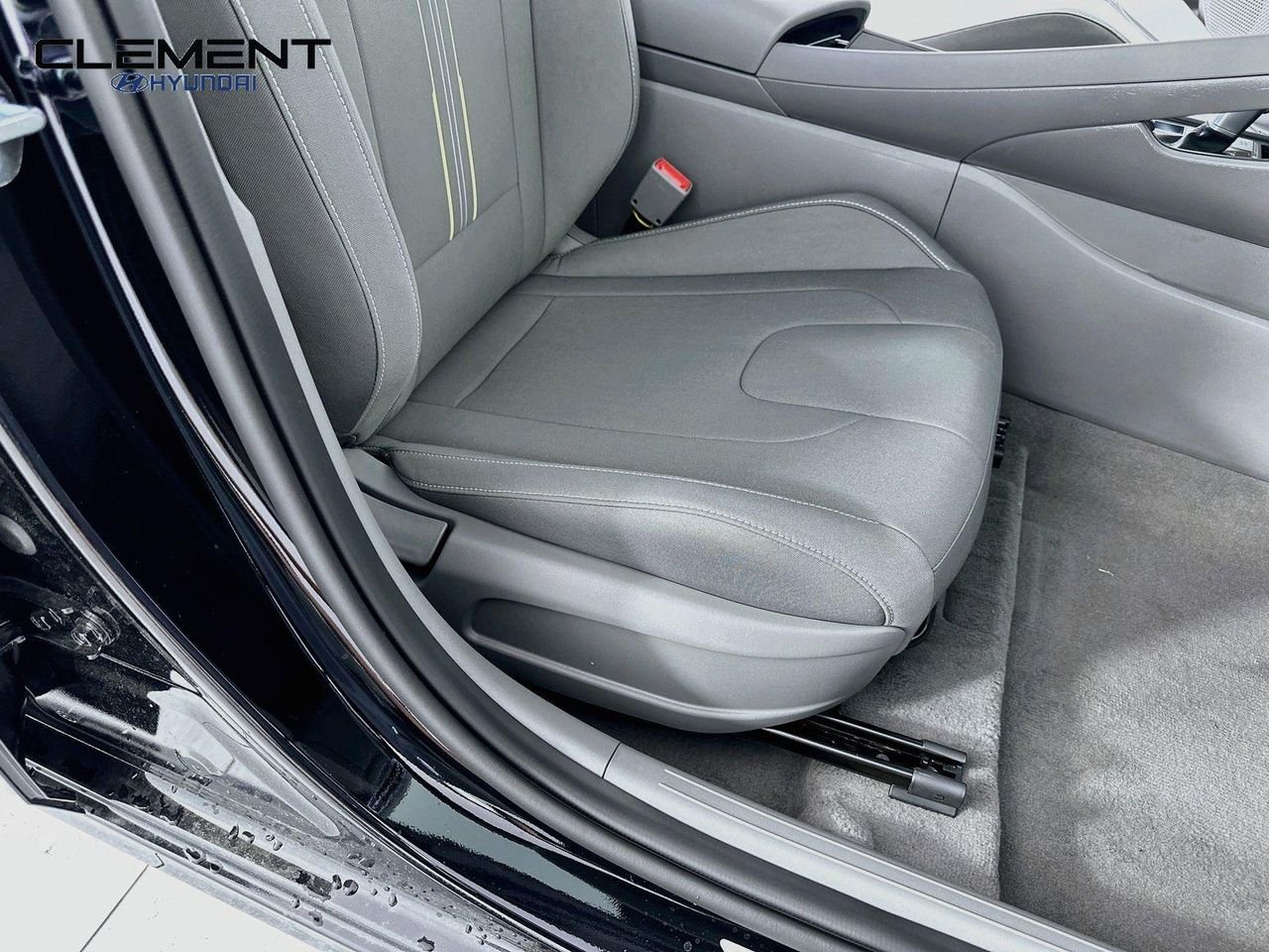 New 2026 Black Hyundai SEL Sport image 29