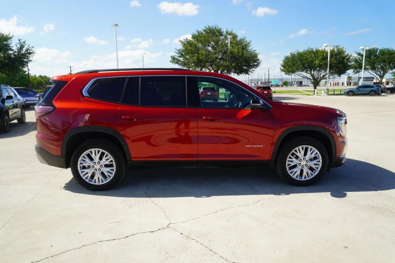 2026 GMC Acadia Elevation - Photo 4