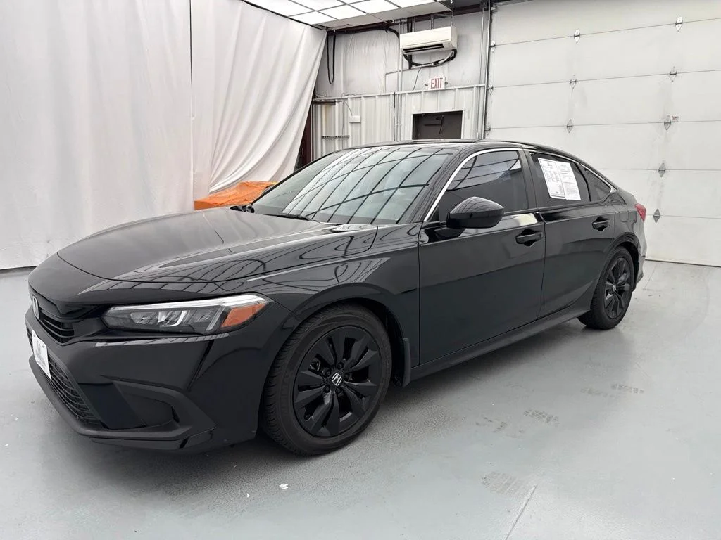 Used 2024  Honda EX image 3