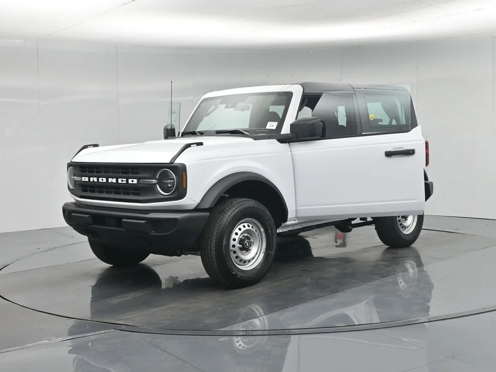 New 2026 Oxford White Ford Base image 27