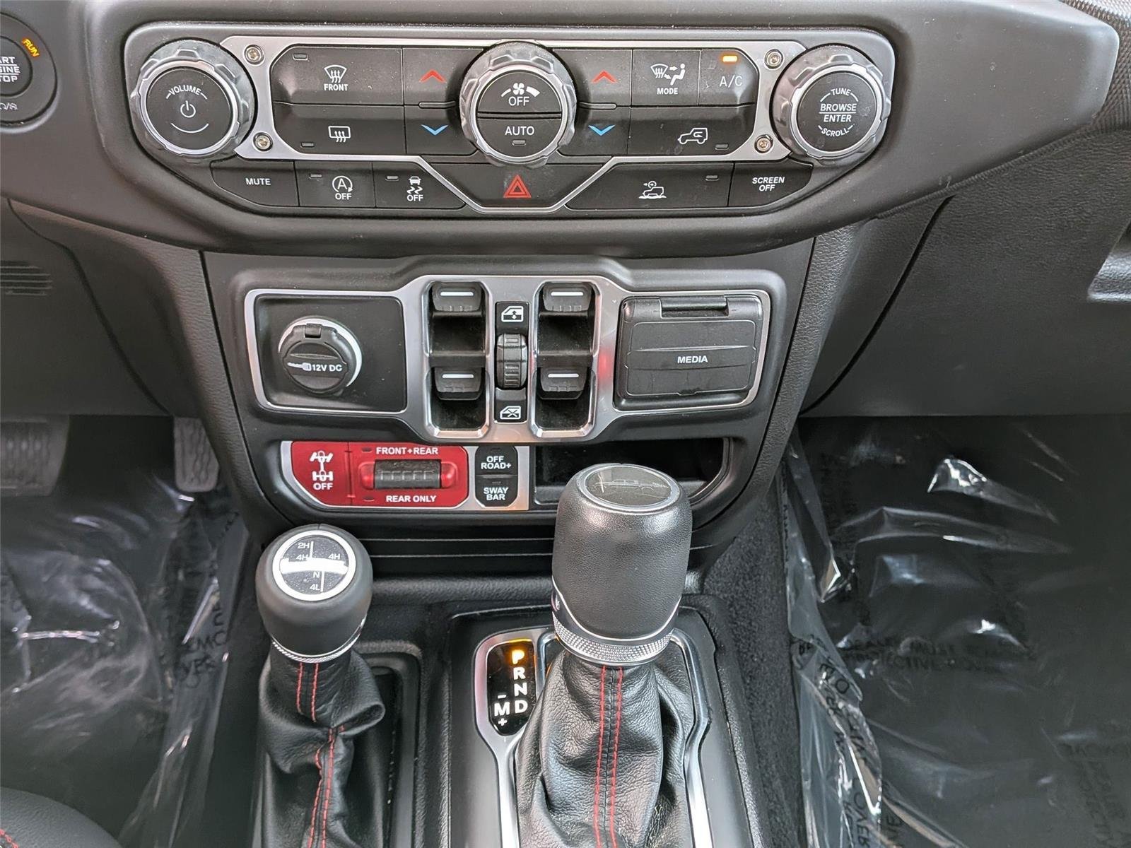 Used 2023 Black Clearcoat Jeep Rubicon image 24