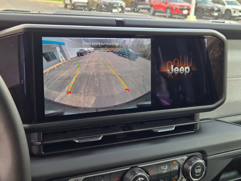 2025 Jeep Wrangler 4-Door Sahara - Photo 23