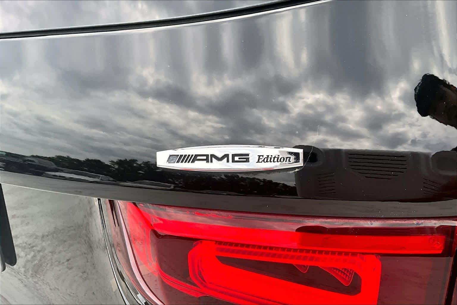 Used 2021 Night Black Mercedes-Benz GLB 250 image 10