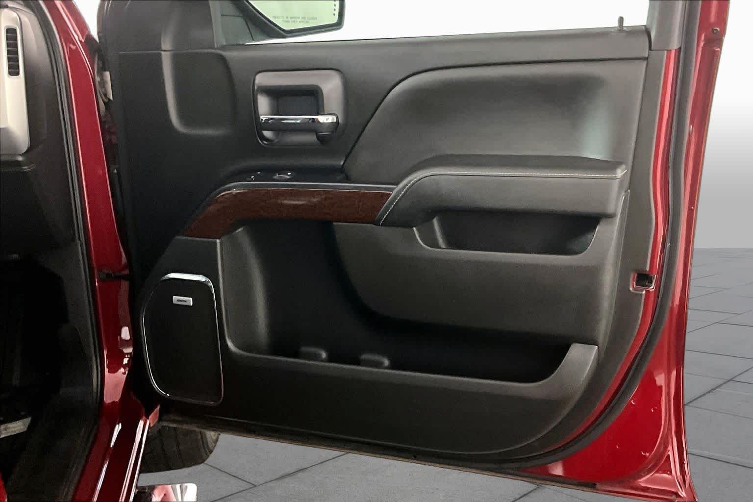 Used 2018 RED QUARTZ TINTCOAT GMC SLT image 22
