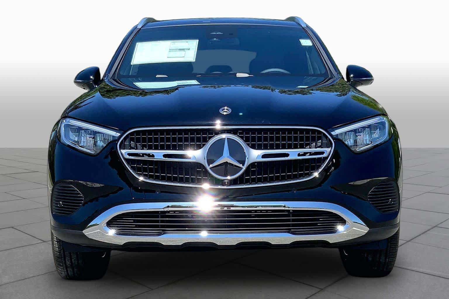 New 2026 Black Mercedes-Benz GLC 300 image 3