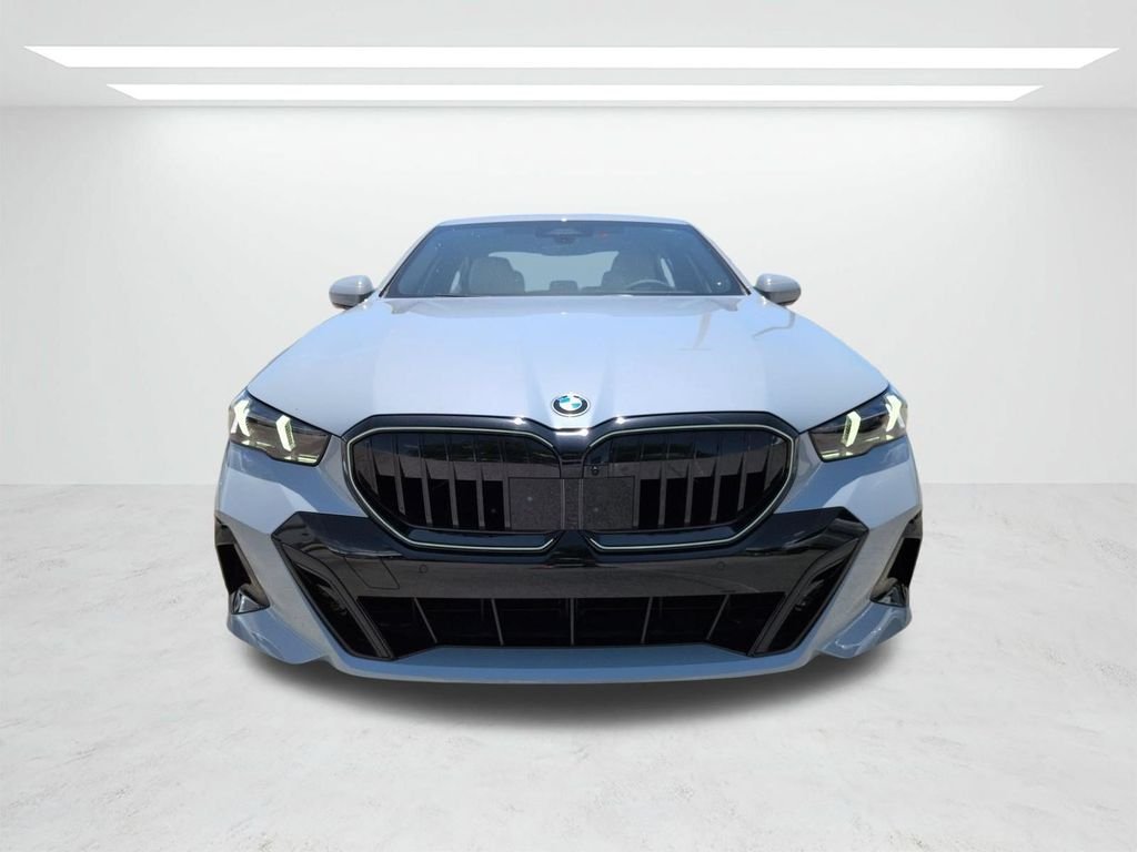 New 2027 Brooklyn Grey Metallic BMW 530i image 9