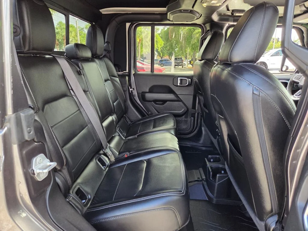 Used 2020 Gray Jeep Overland image 19