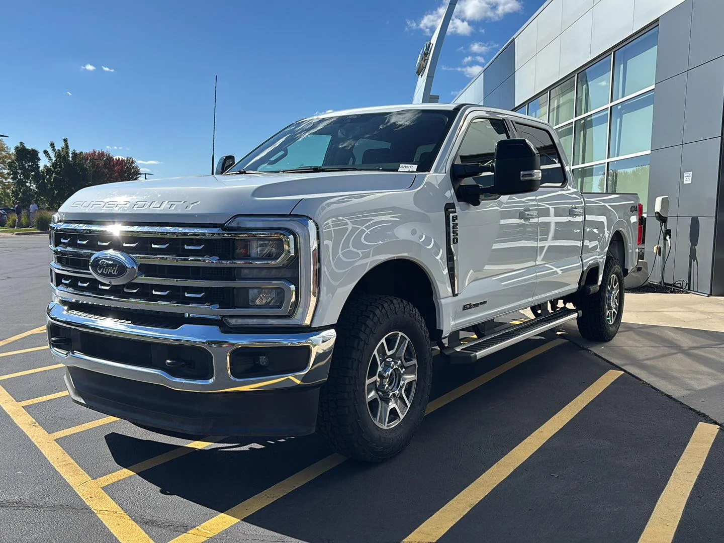 Certified Used 2026 Oxford White Ford Lariat image 3