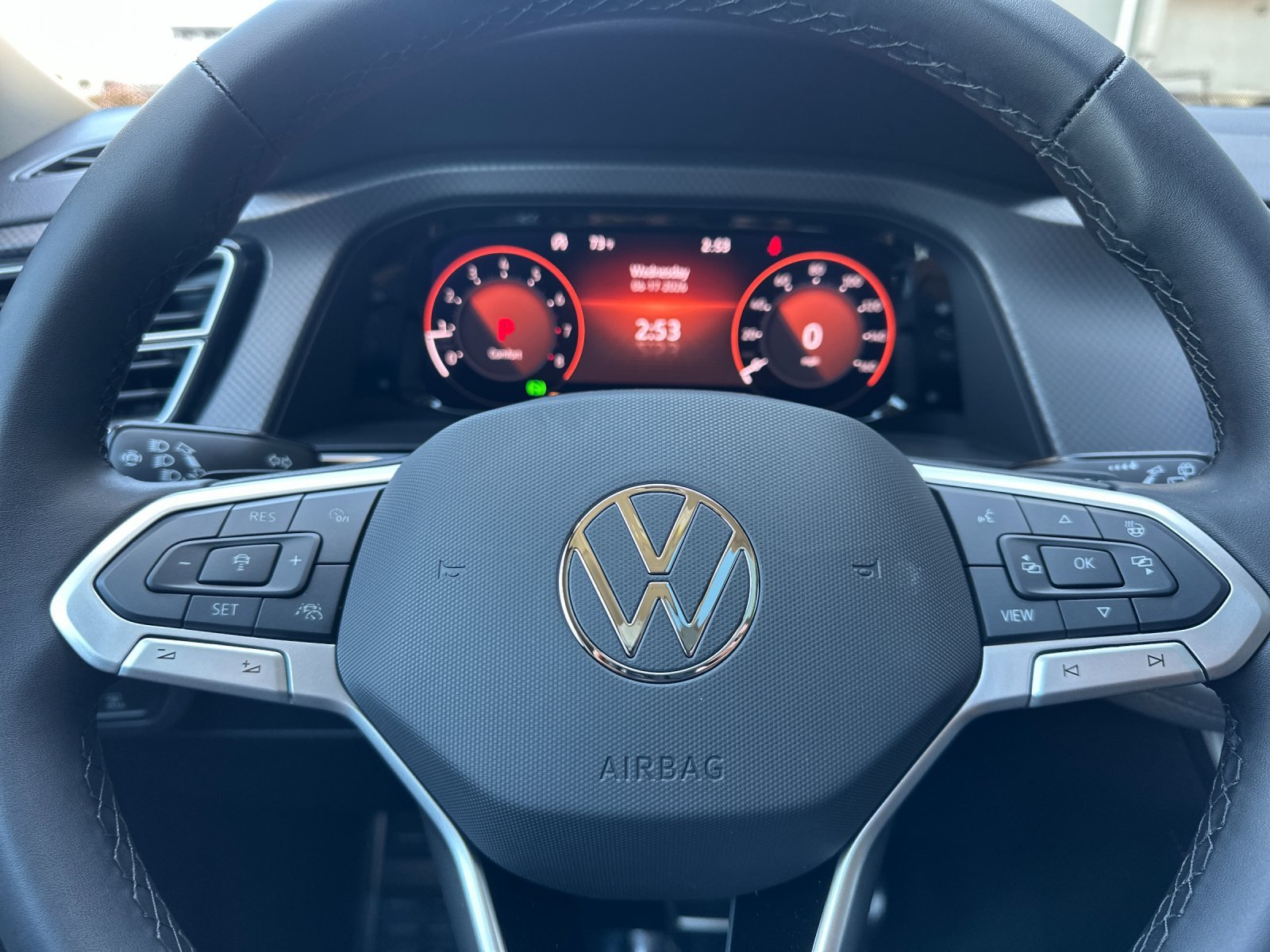 New 2026 Pure Gray Volkswagen 2.0T Peak Edition image 23