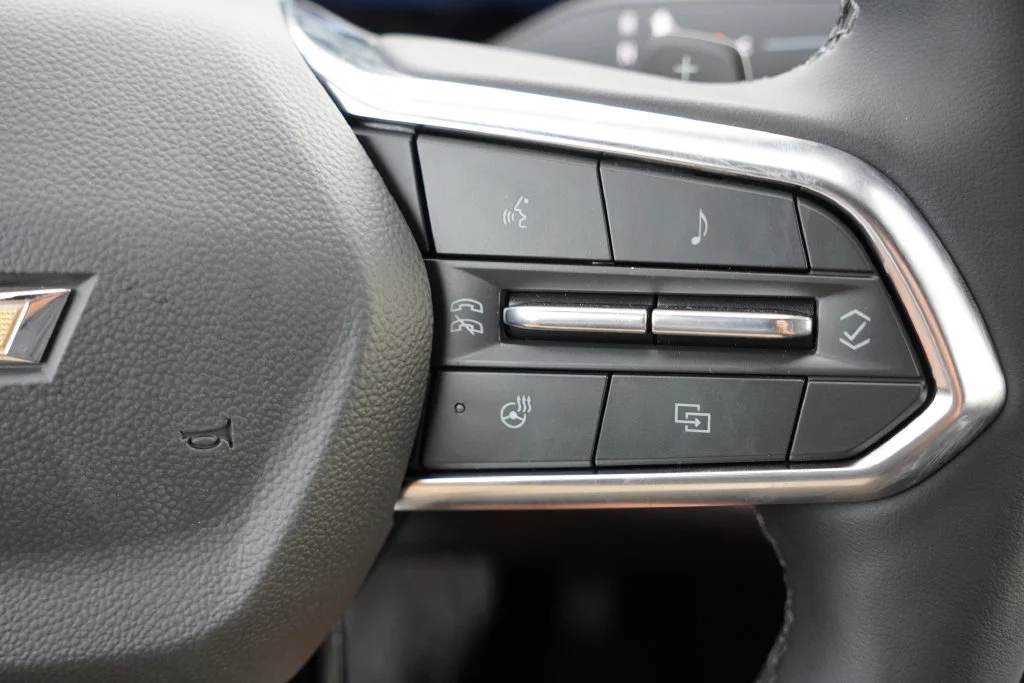 New 2027 Sterling Gray Metallic Chevrolet LT image 16