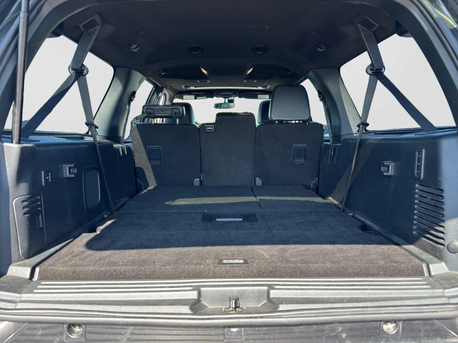 Used 2016 Magnetic Ford Limited image 47