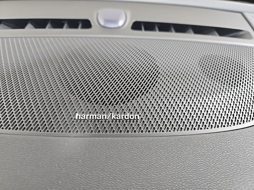 2026 Volvo XC40 Ultra - Photo 21