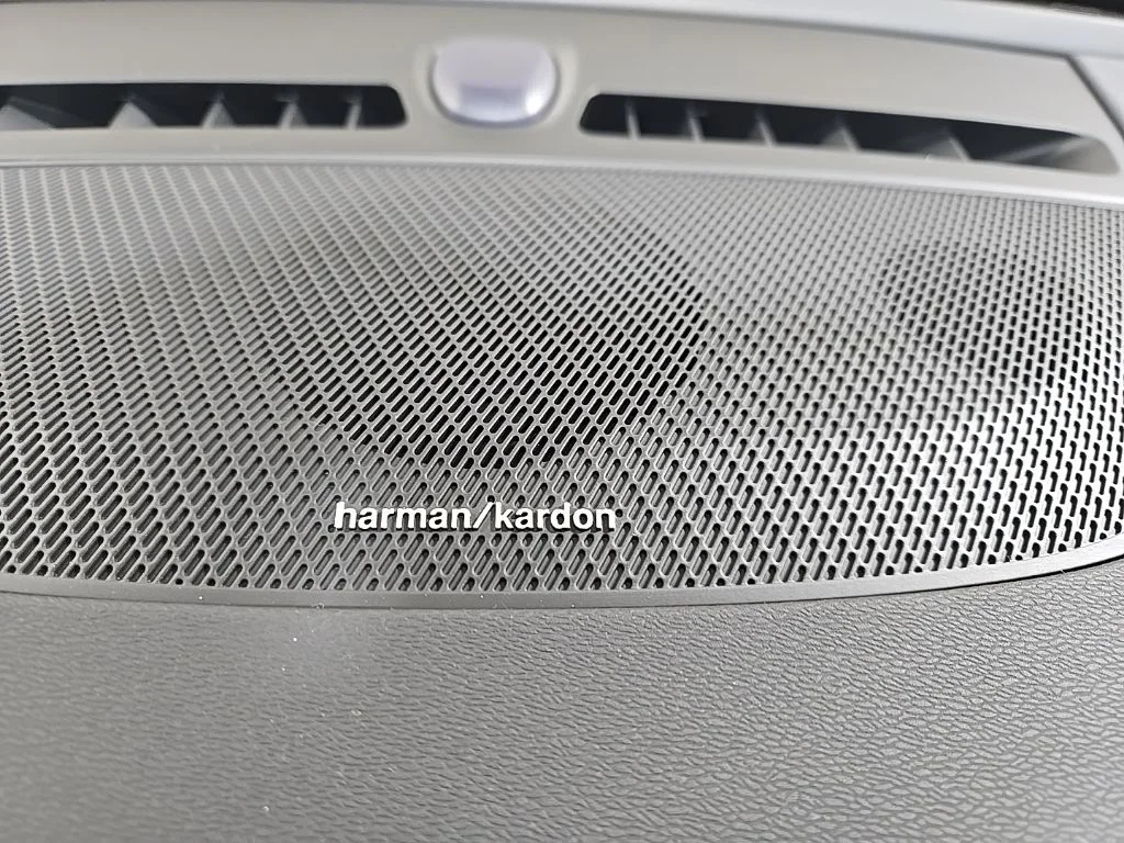 2026 Volvo XC40 Ultra - Photo 21