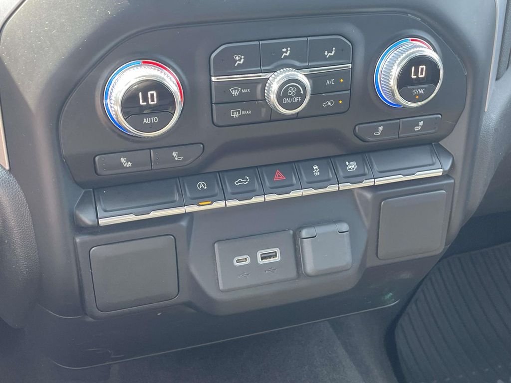 Used 2020 Blue GMC Elevation image 19