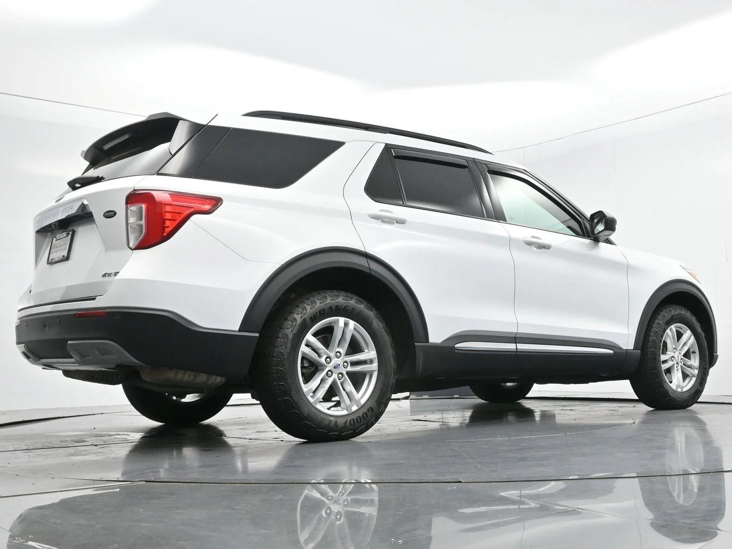 Used 2023 Oxford White Ford XLT image 54