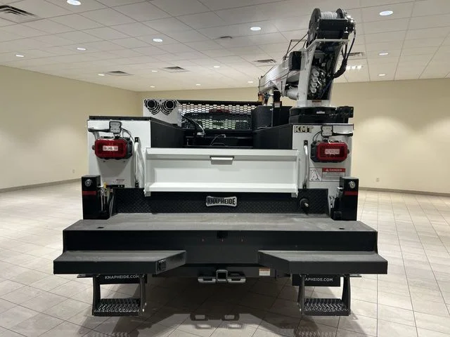 Used 2023 White Chevrolet 1WT image 4