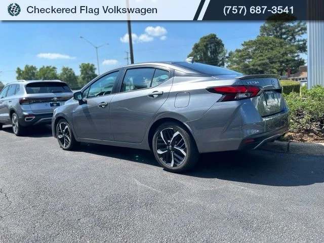 Used 2024 Gun Metallic Nissan 1.6 SR image 6