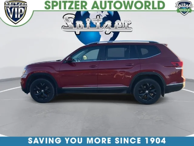 Used 2018 Red Volkswagen SEL image 10