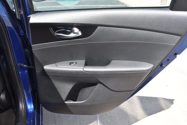 Used 2021 Blue Kia EX image 14