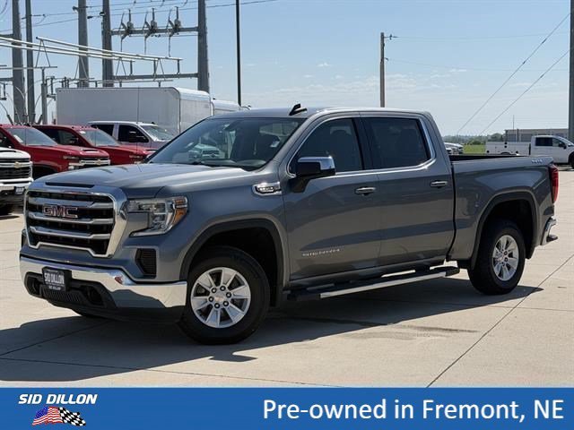 Used 2020 Satin Steel Metallic GMC SLE image 1