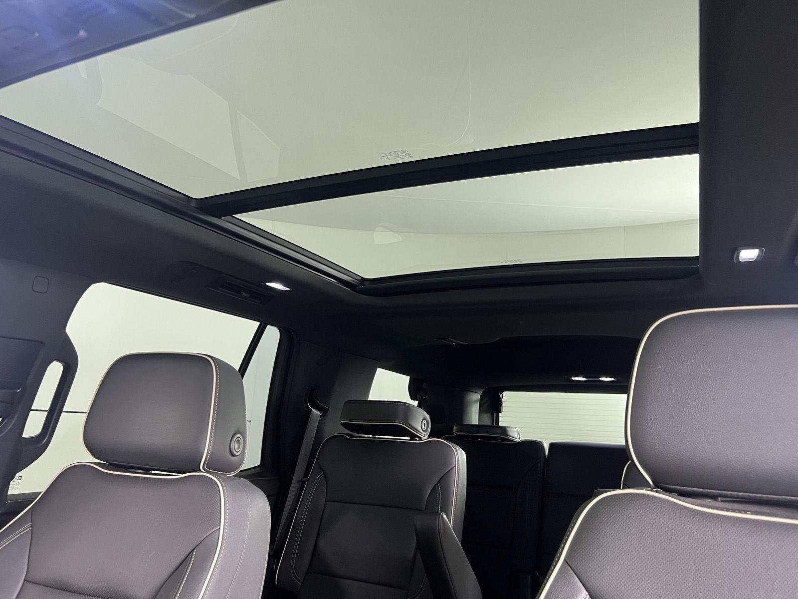 Used 2023 Black Chevrolet Premier image 4