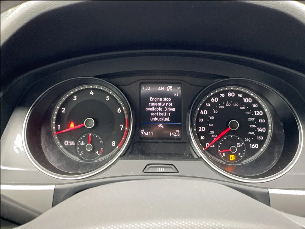 Used 2021 White Volkswagen 3.6L V6 SE w/Technology image 42