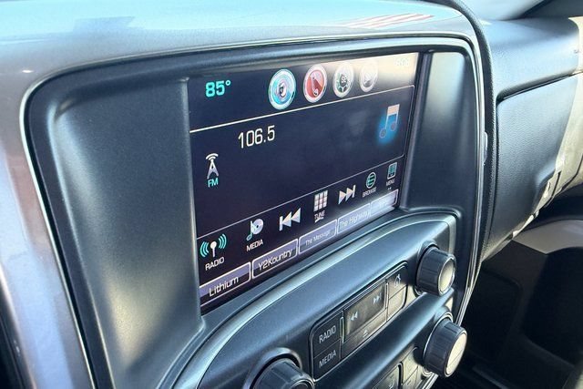 Used 2017 PEPPERDUST METALLIC Chevrolet LT image 21