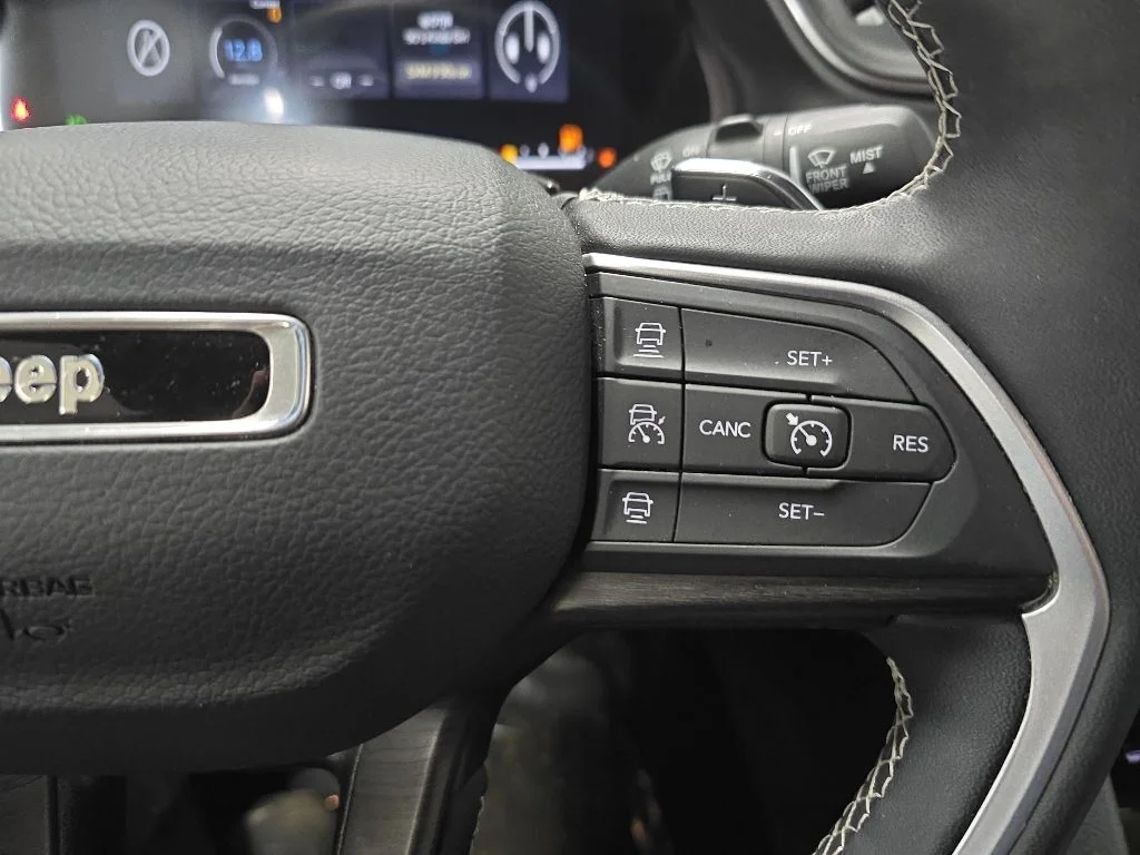 Used 2024 Black Jeep Limited image 21