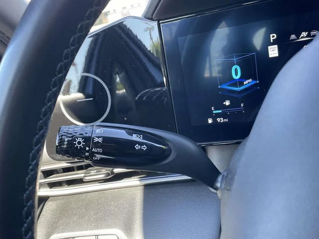 Certified Used 2025 Blue Hyundai Base image 23