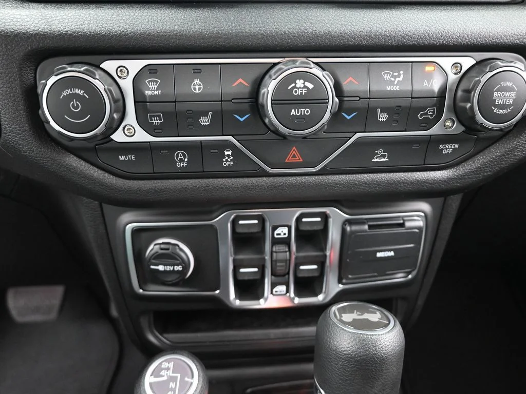 New 2026 White Jeep Sport S image 21