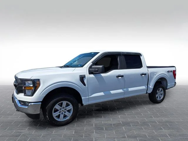 Used 2023 White Ford XL image 3