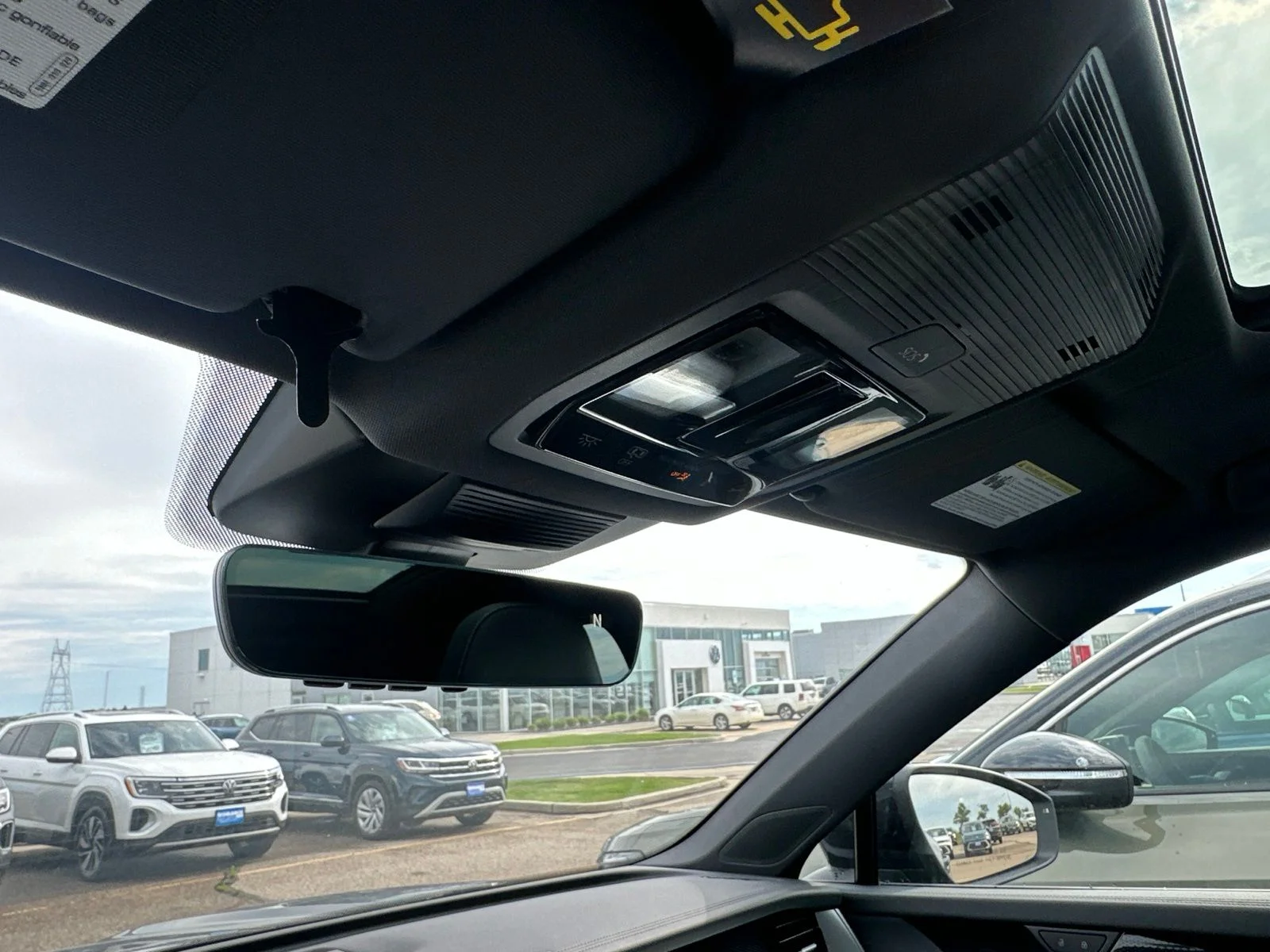 New 2026 Gray Volkswagen 2.0T SE R-Line Black image 71