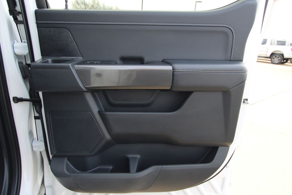 Used 2022  Ford XLT image 44
