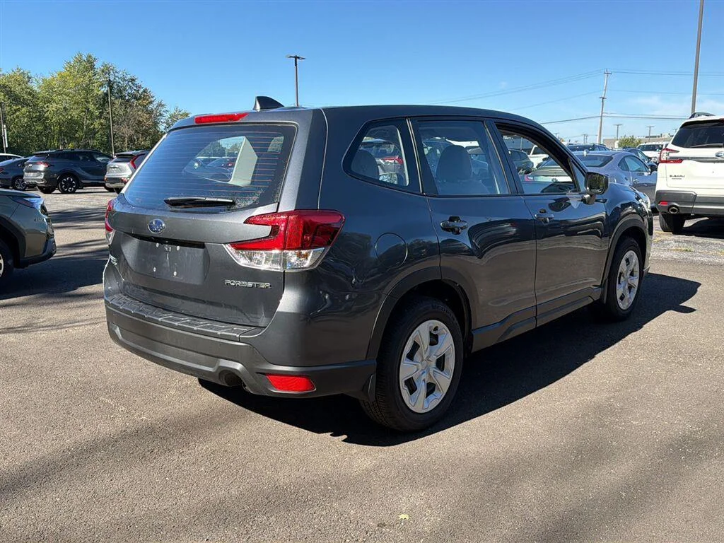 Used 2023 Magnetite Gray Metallic Subaru  image 8