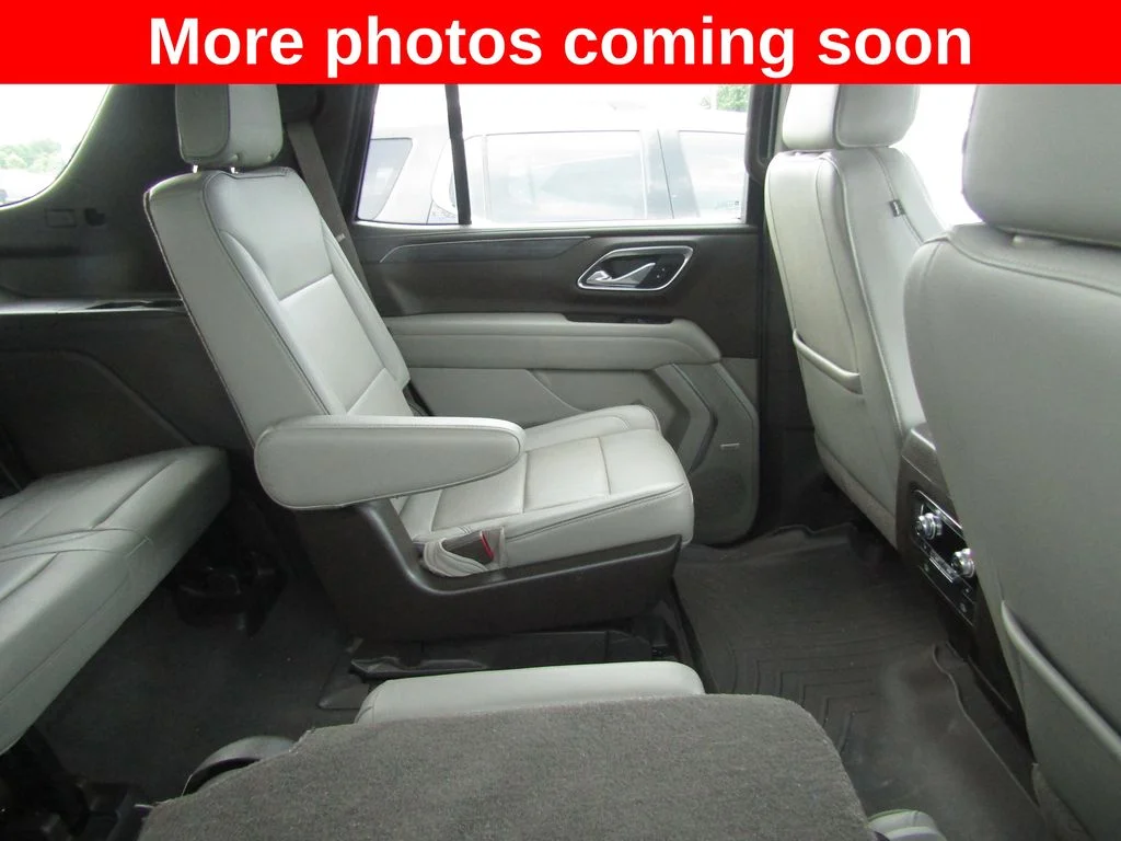 Used 2021 White Frost Tri-Coat GMC SLT image 12