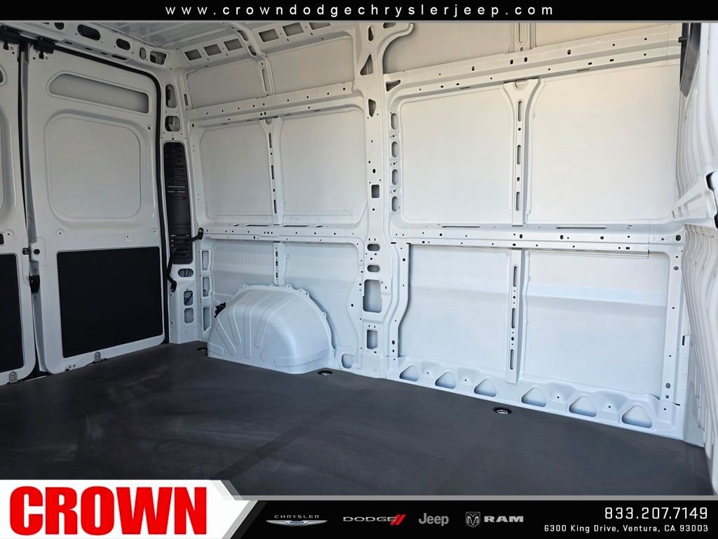 New 2026 Bright White Clearcoat RAM Base image 11