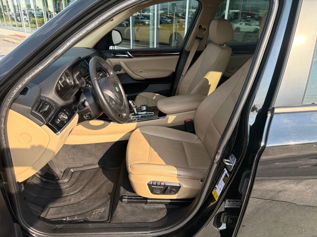 Used 2017 Black BMW sDrive28i image 12