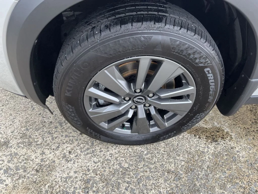 Used 2024 Silver Nissan SV image 10