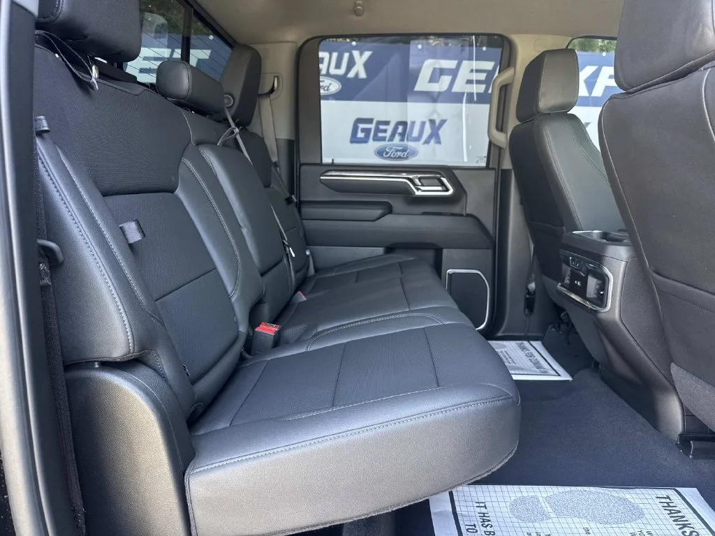 Used 2025 Black Chevrolet LTZ image 19
