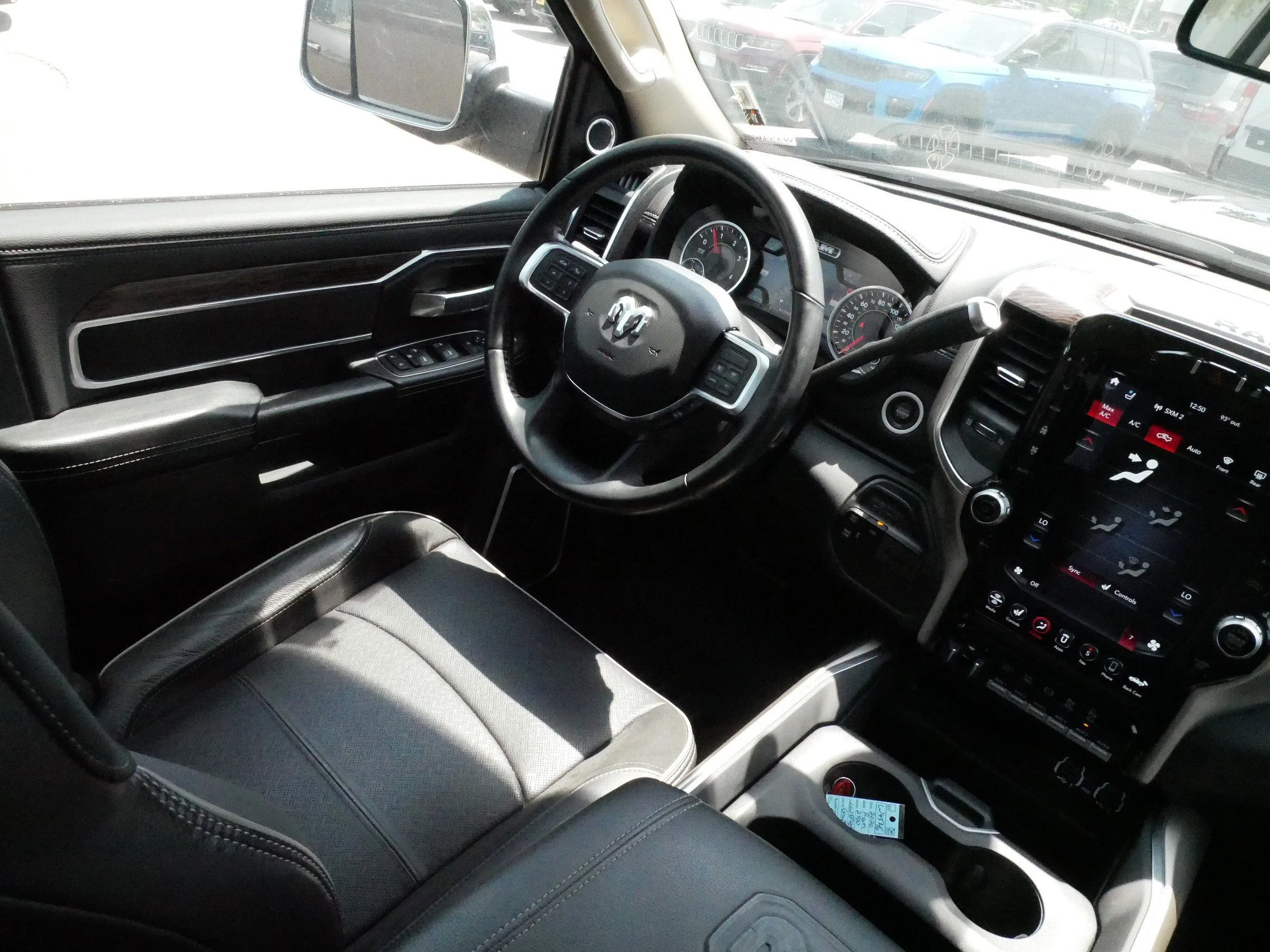 Used 2020 Granite Crystal Metallic Clearcoat Ram Laramie image 9